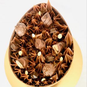 Huevo de Pascua + Ferrero Roche, Chocolate Blanco y Kinder Bueno
